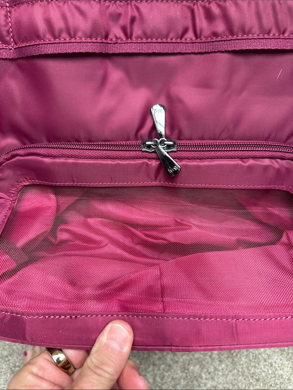 lug Puddle Jumper Travel Tote Bag, cranberry. NWT - Picture 5 of 10